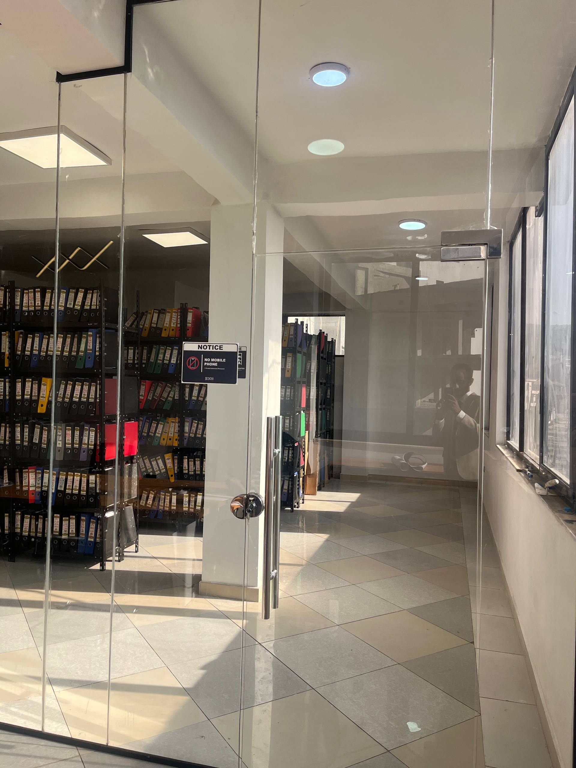 DHL Archival — image 5